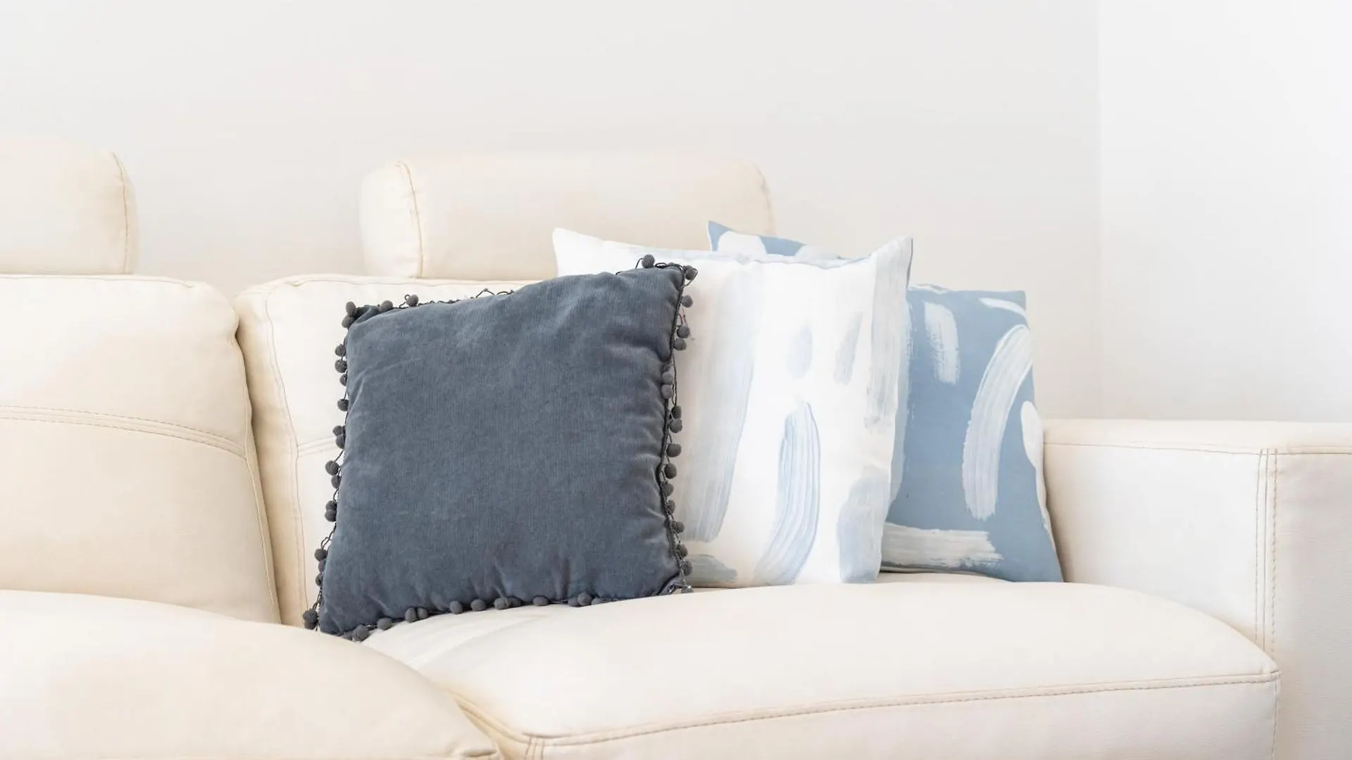 Family-Friendly Home With Ac & Patio By Lovelystay Portimão Dom wakacyjny